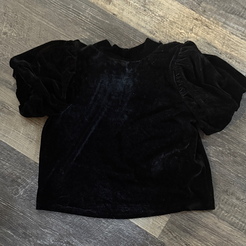 Eesome Black Velvet Top with Puff Sleeves